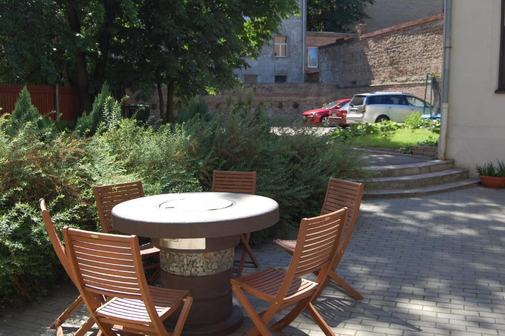 Linovo With Free Parking